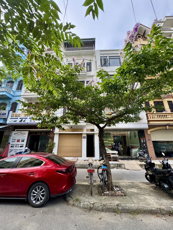 Bán nhà Đền Lừ 2 - diện tích 61m2 5 tầng - Ô tô tránh - giá 28,8 tỷ