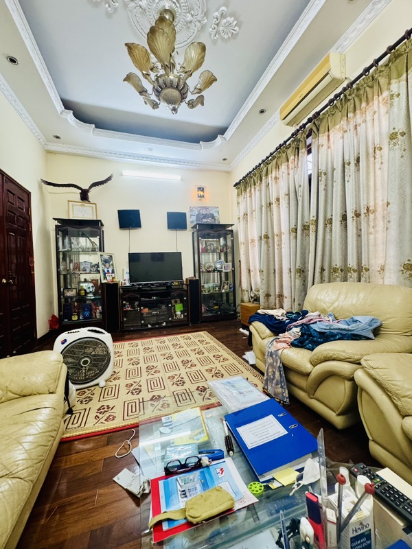 Bán nhà Đền Lừ 2 - diện tích 61m2 5 tầng - Ô tô tránh - giá 28,8 tỷ