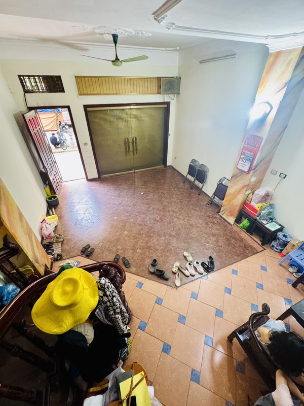 Bán nhà Đền Lừ 2 - diện tích 61m2 5 tầng - Ô tô tránh - giá 28,8 tỷ