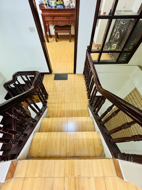 Bán nhà Đền Lừ 2 - diện tích 61m2 5 tầng - Ô tô tránh - giá 28,8 tỷ