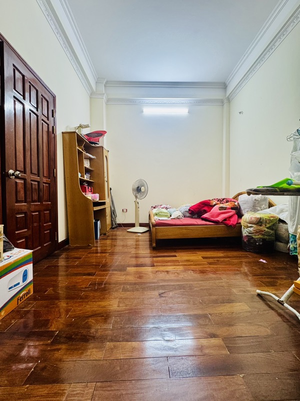 Bán nhà Đền Lừ 2 - diện tích 61m2 5 tầng - Ô tô tránh - giá 28,8 tỷ