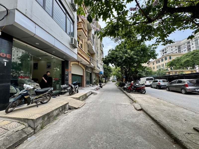 Bán nhà Đền Lừ 2 - diện tích 61m2 5 tầng - Ô tô tránh - giá 28,8 tỷ