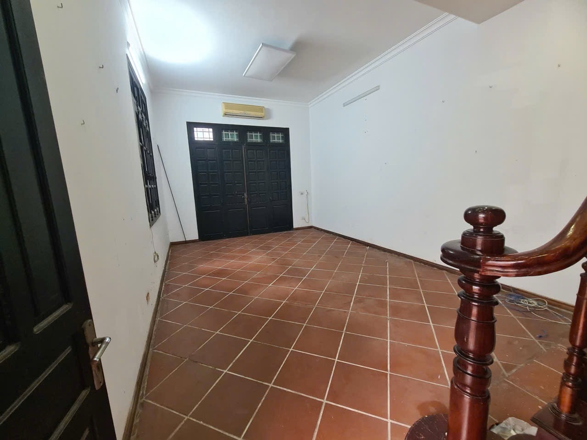 Bán nhà Hoàng Mai - diện tích 58m2 4 tầng - Ô tô tránh - giá 21,6 tỷ