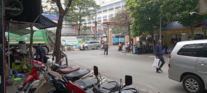 Bán nhà Chùa Vua - diện tích 63m2 2 tầng - Mặt phố sầm uất - giá 31,99 tỷ