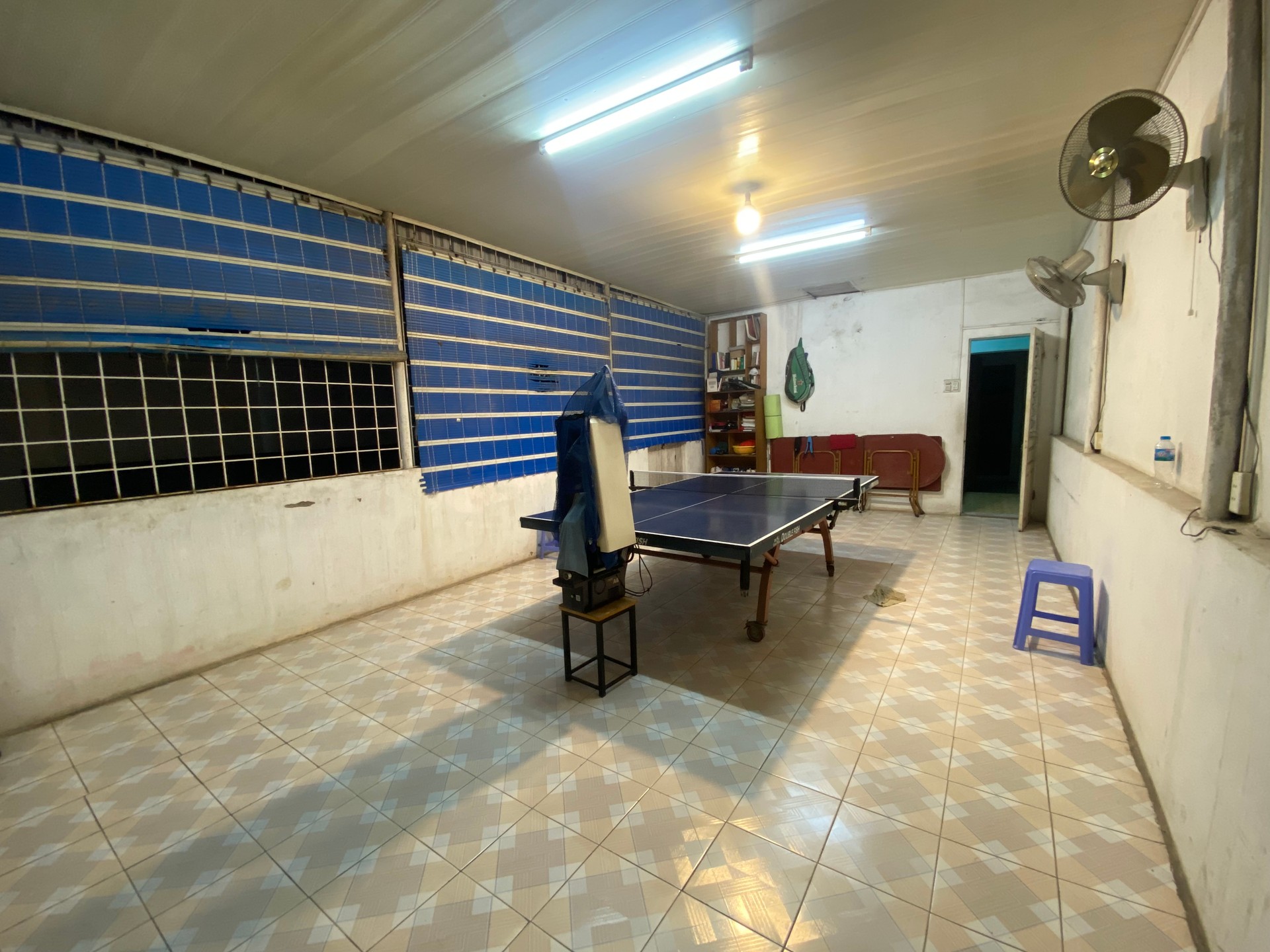 Bán nhà Vương Thừa Vũ - diện tích 76m2 3 tầng - Lô góc 2 mặt thoáng - giá 28,2 tỷ