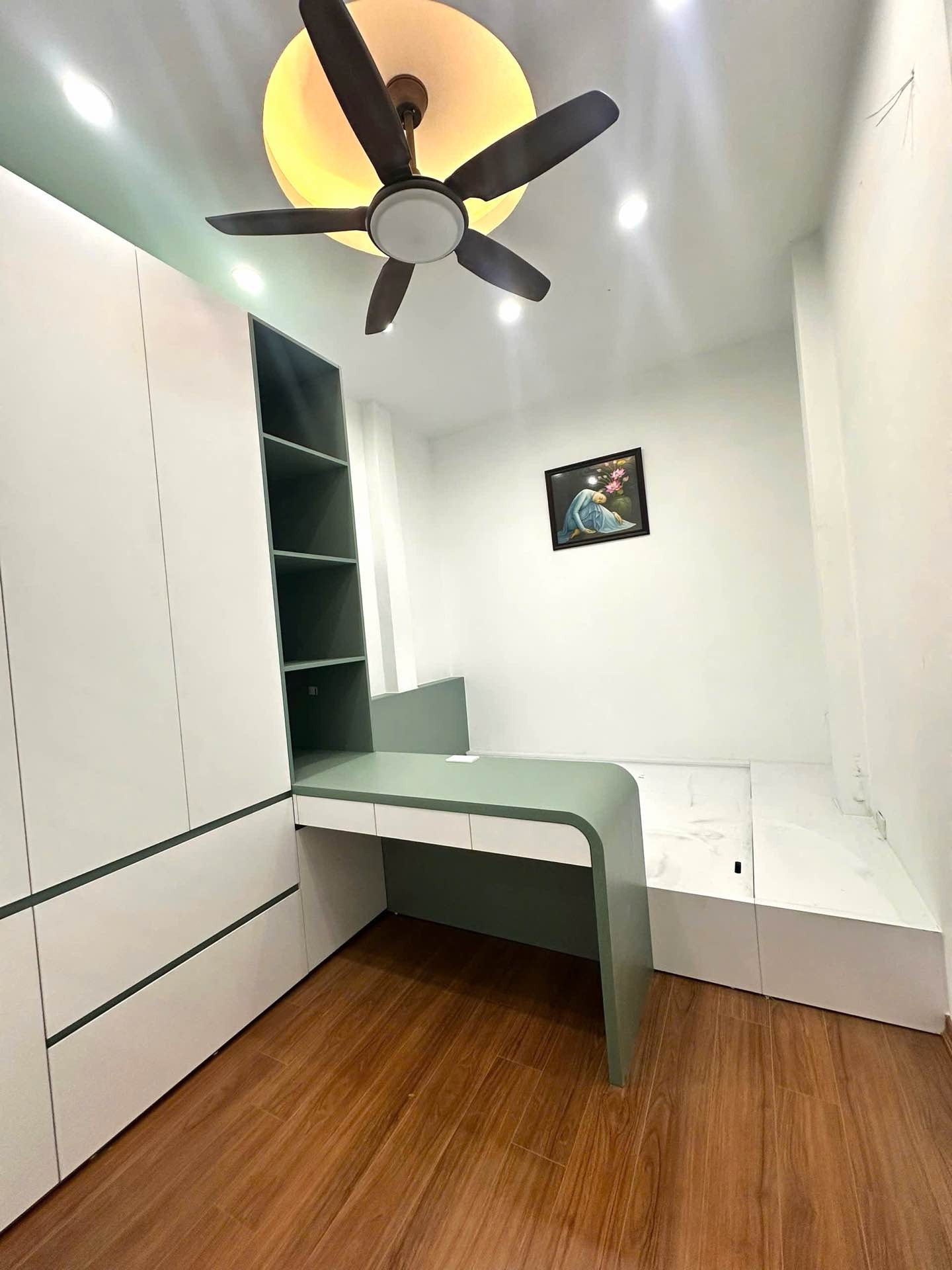 Bán nhà Lĩnh Nam - diện tích 25m2 4 tầng - Ngõ ô tô - giá 6,8 tỷ