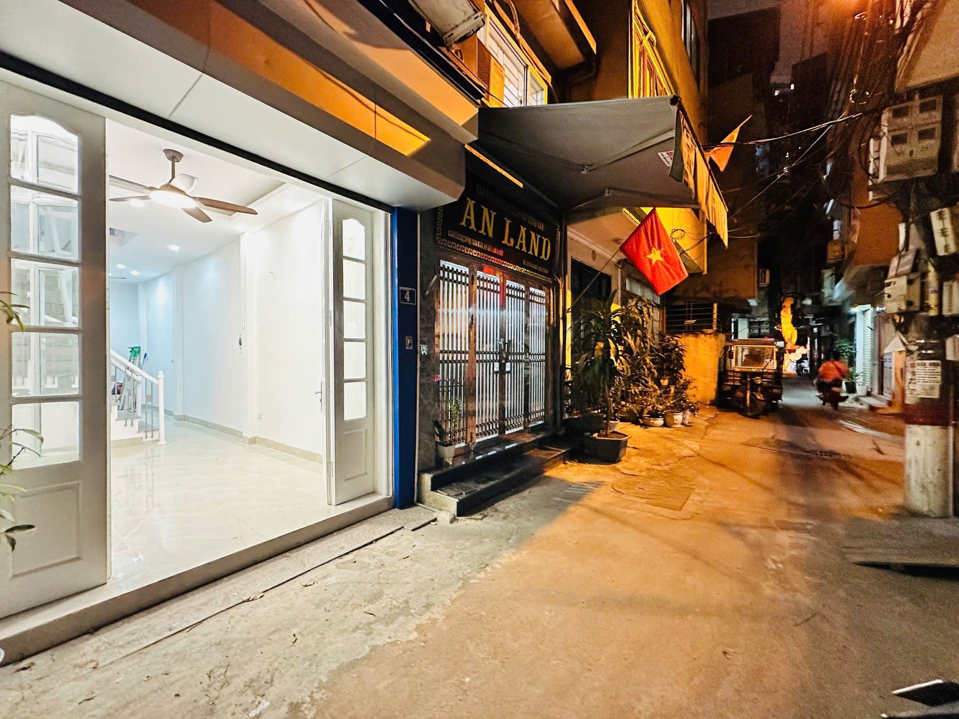 Bán nhà Lĩnh Nam - diện tích 25m2 4 tầng - Ngõ ô tô - giá 6,8 tỷ
