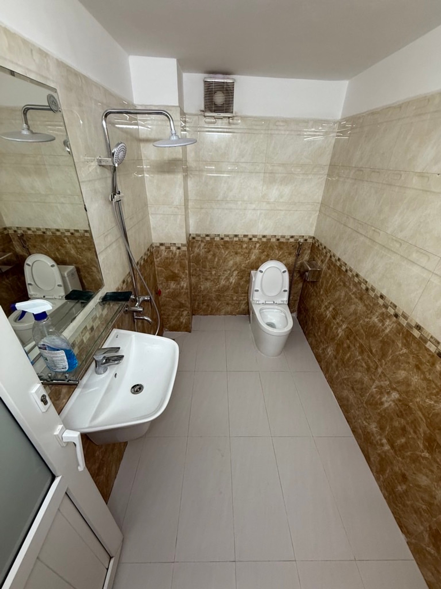 Bán nhà Hai Bà Trưng - diện tích 47m2 7 tầng - Ô tô tránh - giá 11,5 tỷ