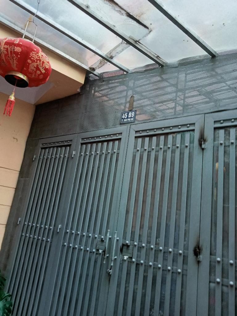 Bán nhà Lĩnh Nam - diện tích 81m2 6 tầng - Lô góc, ô tô tránh - giá 20 tỷ