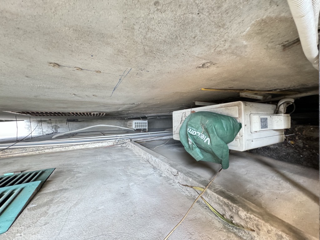 Bán nhà Trần Khát Chân - diện tích 94m2 3 tầng - Ô tô tránh - giá 23,6 tỷ