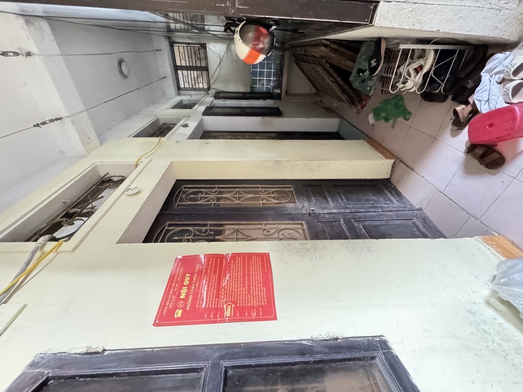 Bán nhà Trần Khát Chân - diện tích 94m2 3 tầng - Ô tô tránh - giá 23,6 tỷ