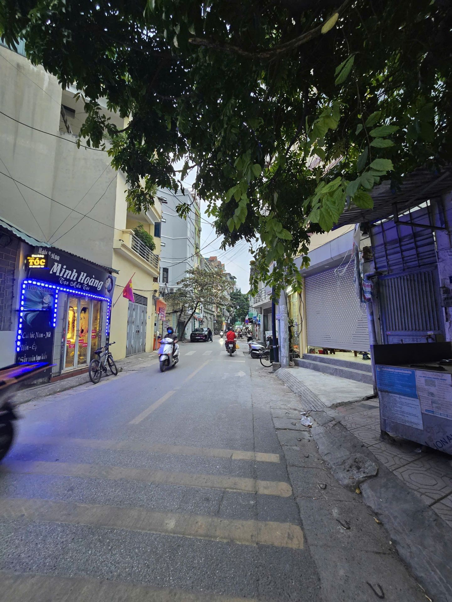 Bán nhà Hồng Mai - diện tích 43m2 6 tầng - Lô góc 2 mặt ngõ - giá 17,2 tỷ