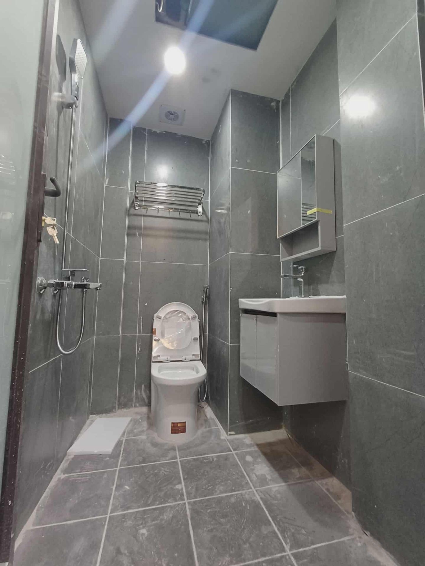 Bán nhà Hồng Mai - diện tích 43m2 6 tầng - Lô góc 2 mặt ngõ - giá 17,2 tỷ