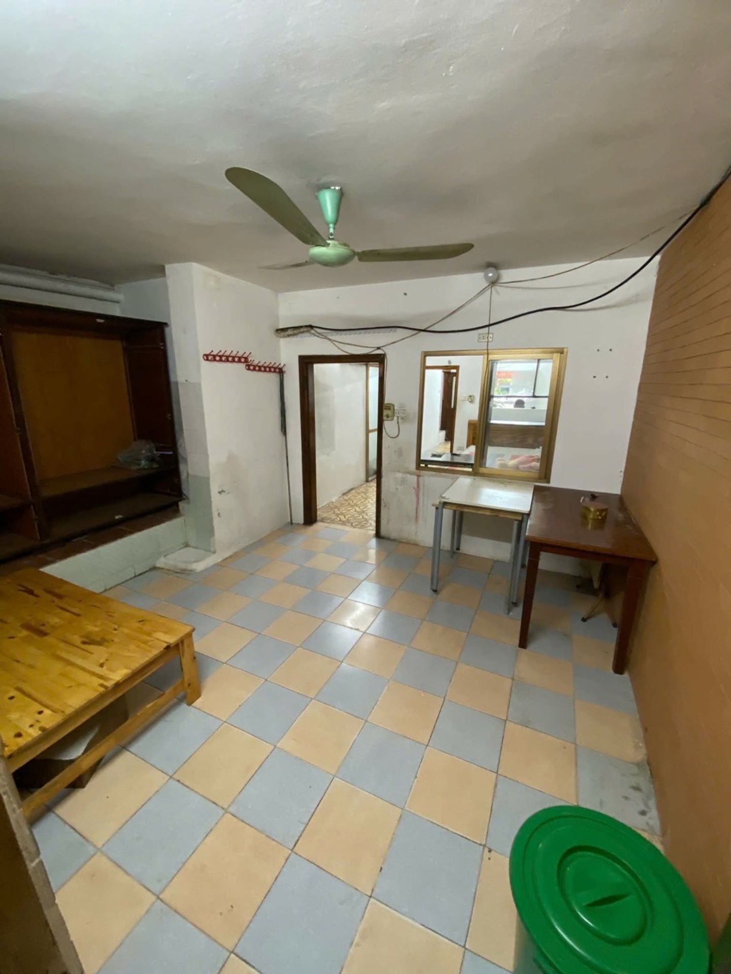 Bán nhà Quỳnh Lôi - diện tích 100m2 1 tầng - ô tô đỗ cửa - giá 5,9 tỷ