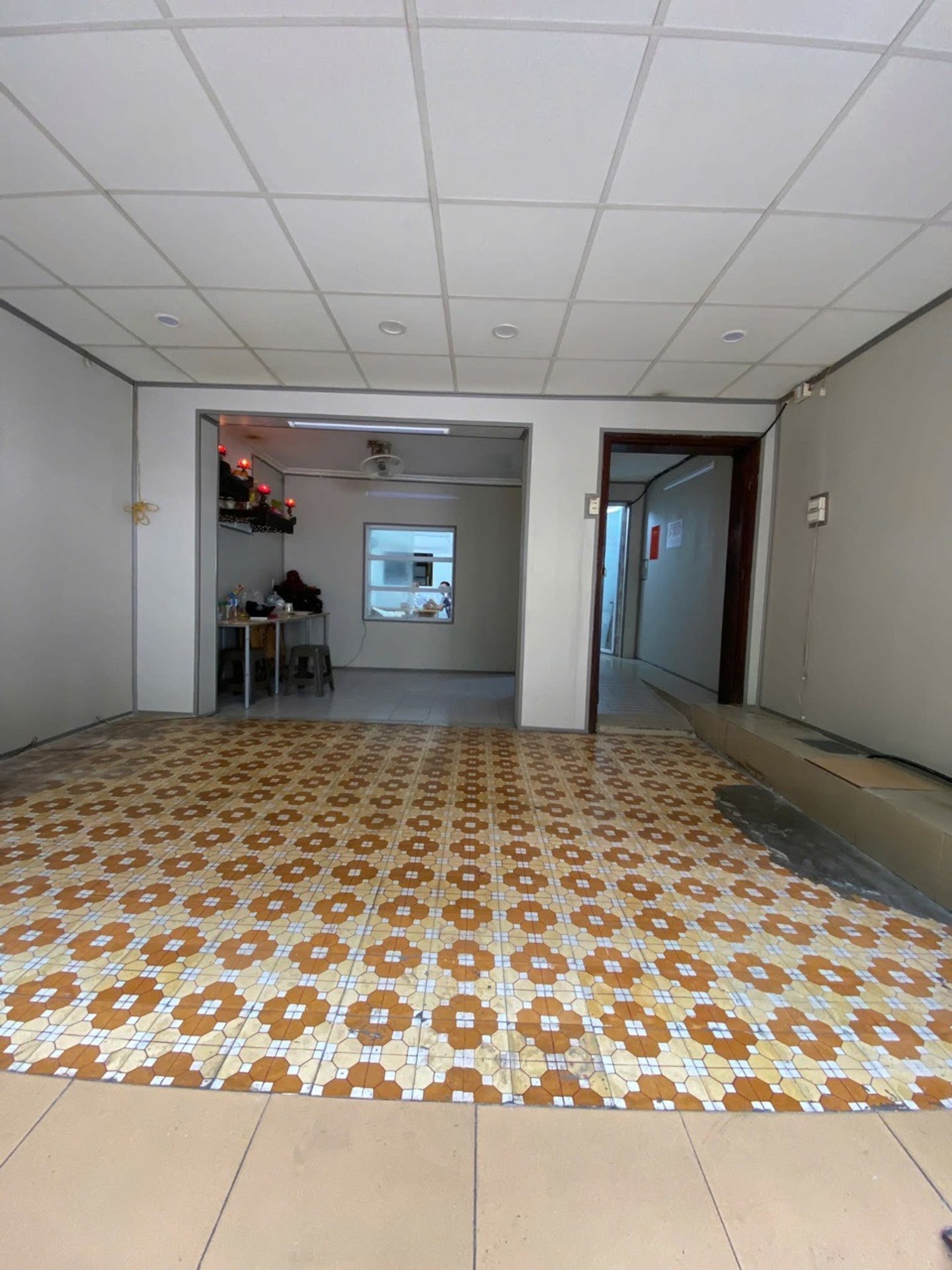 Bán nhà Quỳnh Lôi - diện tích 100m2 1 tầng - ô tô đỗ cửa - giá 5,9 tỷ