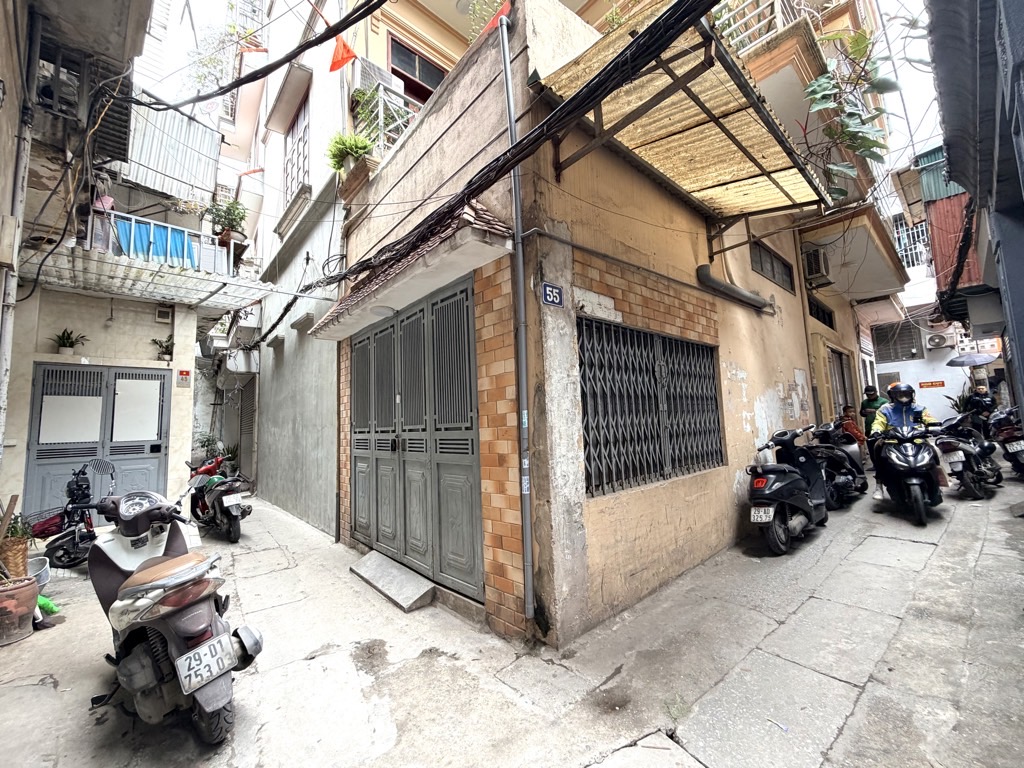 Bán nhà Hoàng Mai - diện tích 61m2 4 tầng - Lô góc hai thoáng - giá 12,8 tỷ