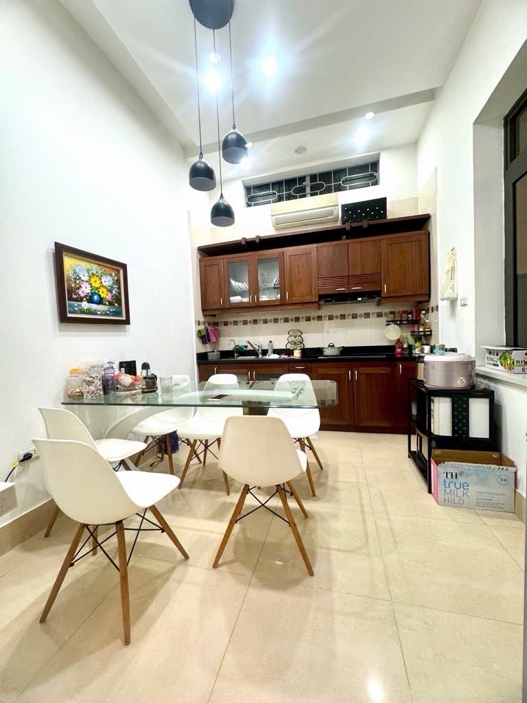 Bán nhà Hoàng Mai - diện tích 61m2 4 tầng - Lô góc hai thoáng - giá 12,8 tỷ