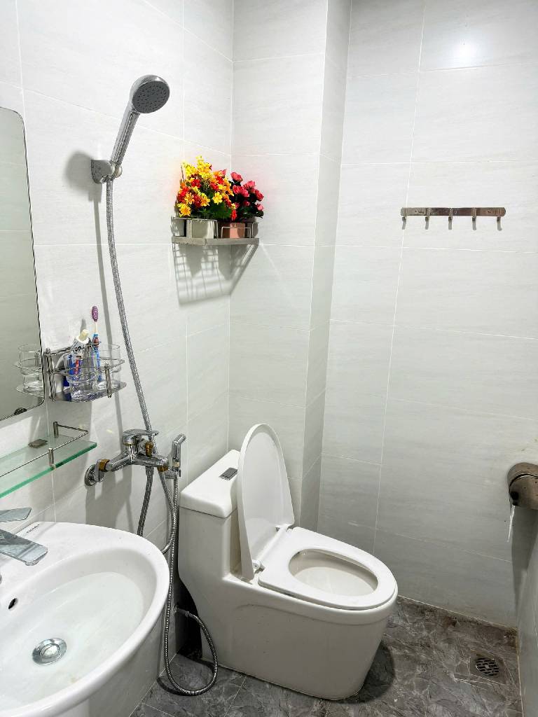 Bán nhà Kim Ngưu - diện tích 55.7m2 5 tầng - mặt phố kinh doanh sầm uất - giá 25 tỷ