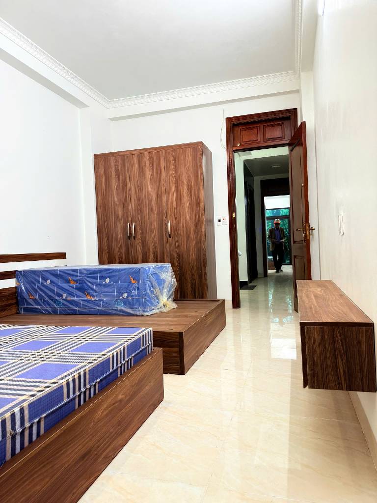 Bán nhà Kim Ngưu - diện tích 55.7m2 5 tầng - mặt phố kinh doanh sầm uất - giá 25 tỷ