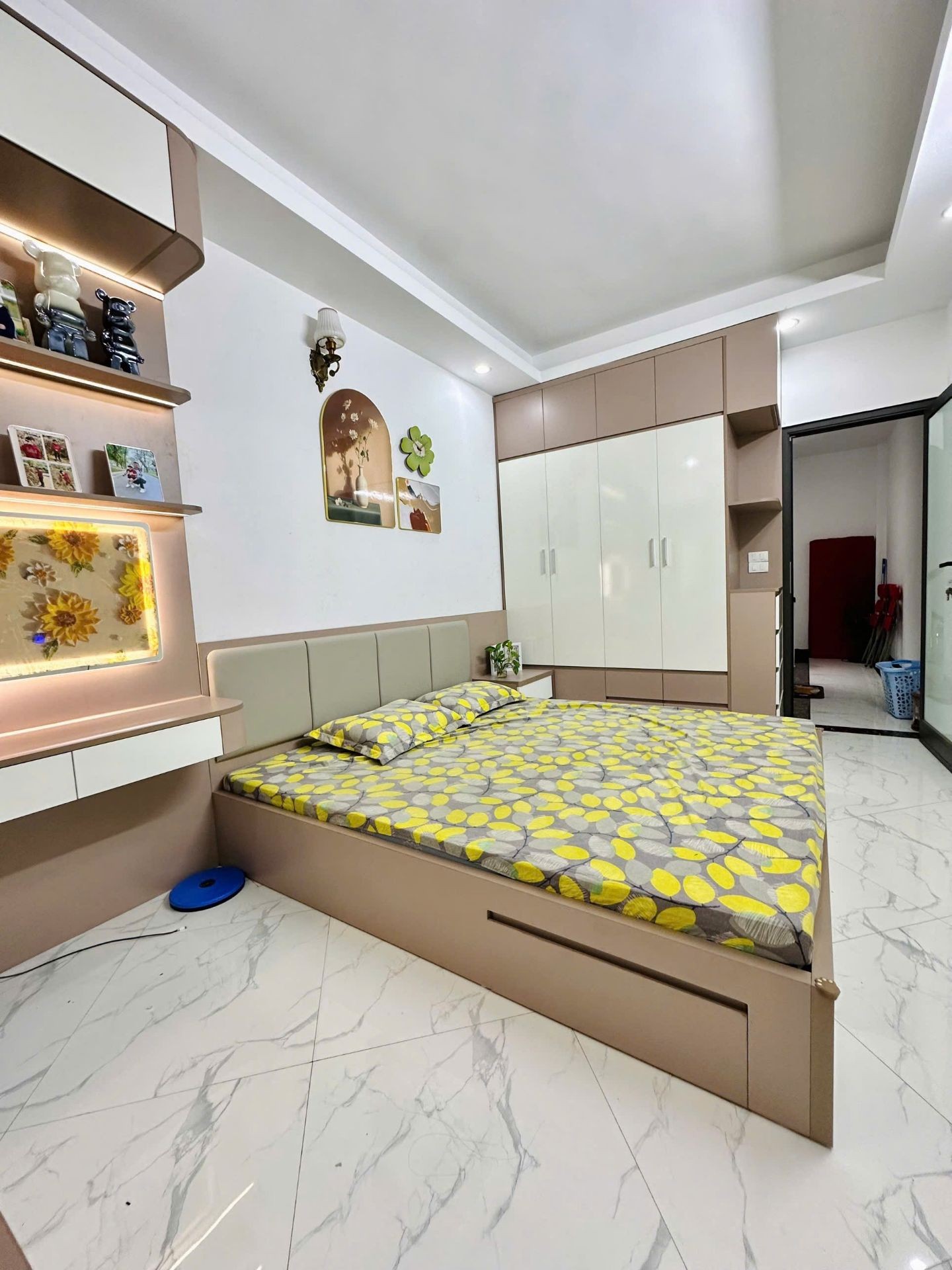 Bán nhà Hoàng Mai - diện tích 30m2 5 tầng - Nhà đẹp như mới - giá 8,3 tỷ