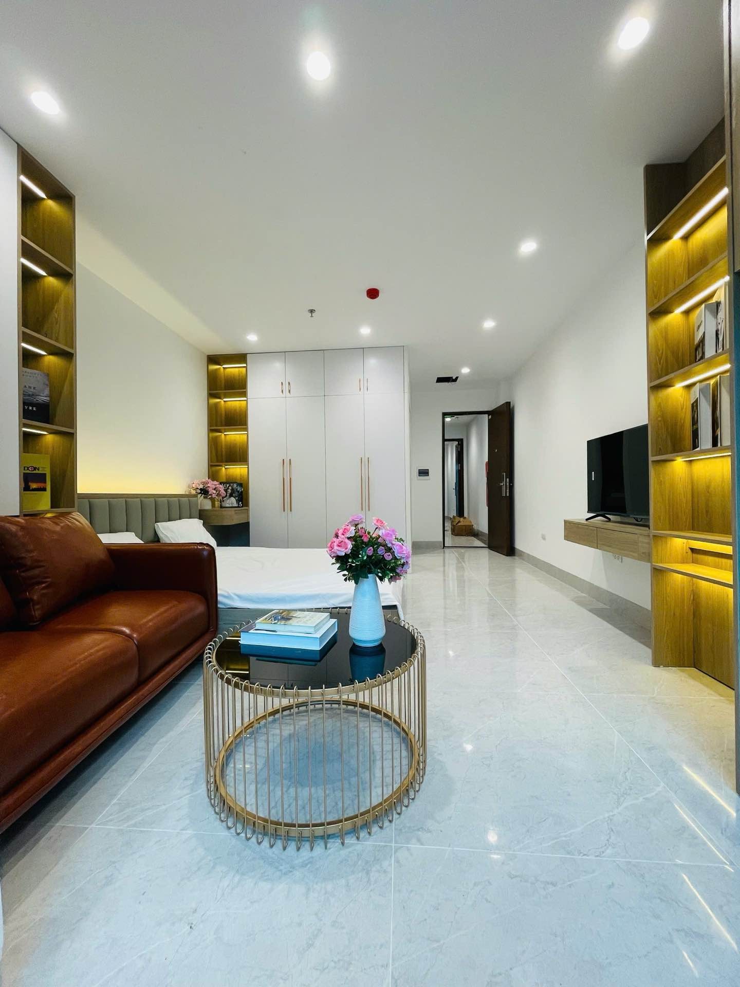 Bán nhà Nguyễn Ngọc Nại - diện tích 82m2 8 tầng - Ô tô tránh - giá 53,6 tỷ