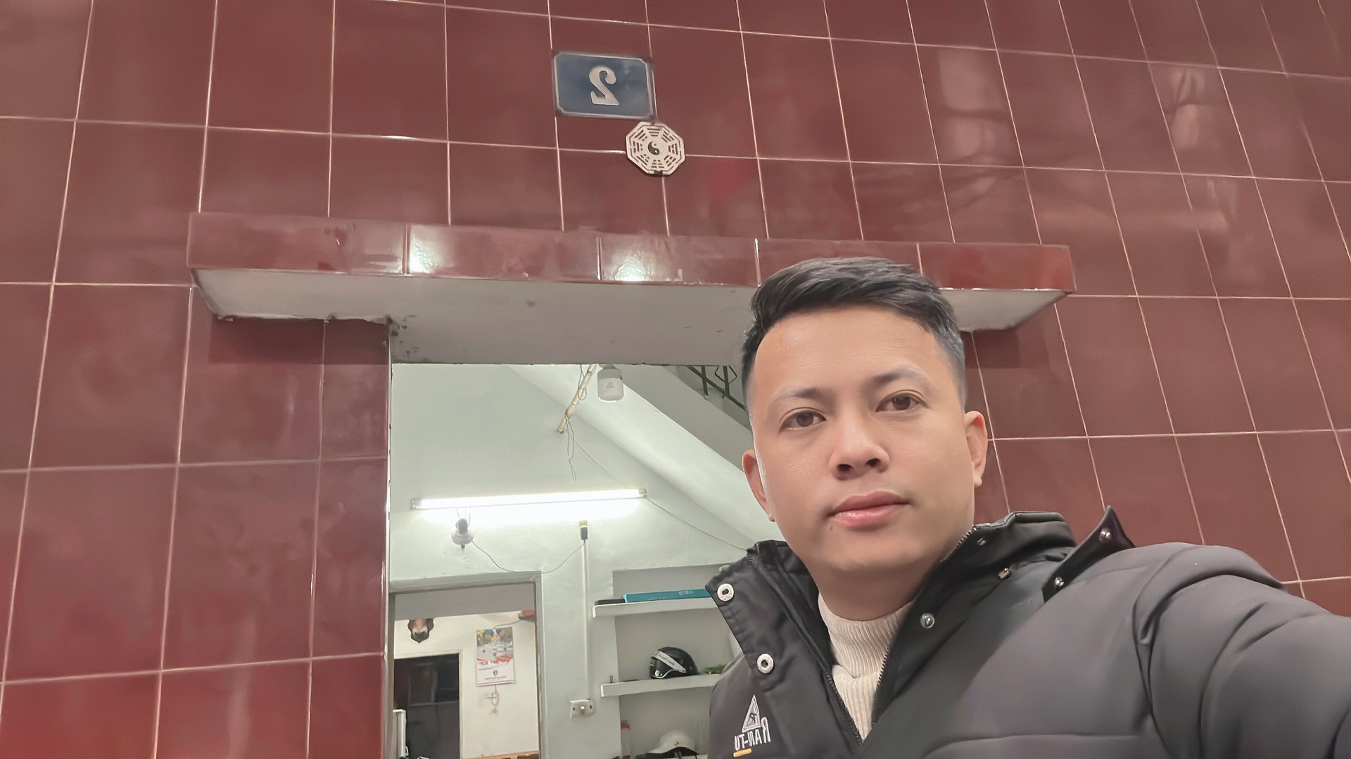 Bán nhà Cảm Hội - diện tích 62.2m2 4 tầng - 3 mặt thoáng - giá 34,5 tỷ