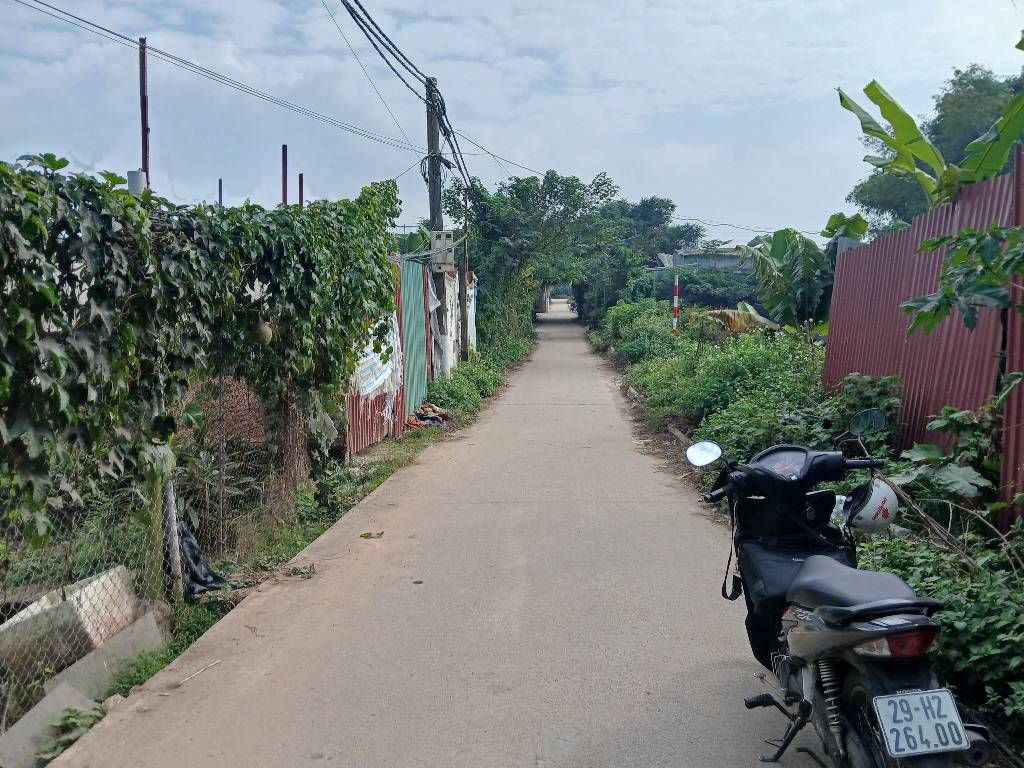 Bán nhà Thúy Lĩnh - diện tích 41m2 1 tầng - ô tô tránh - giá 1 tỷ