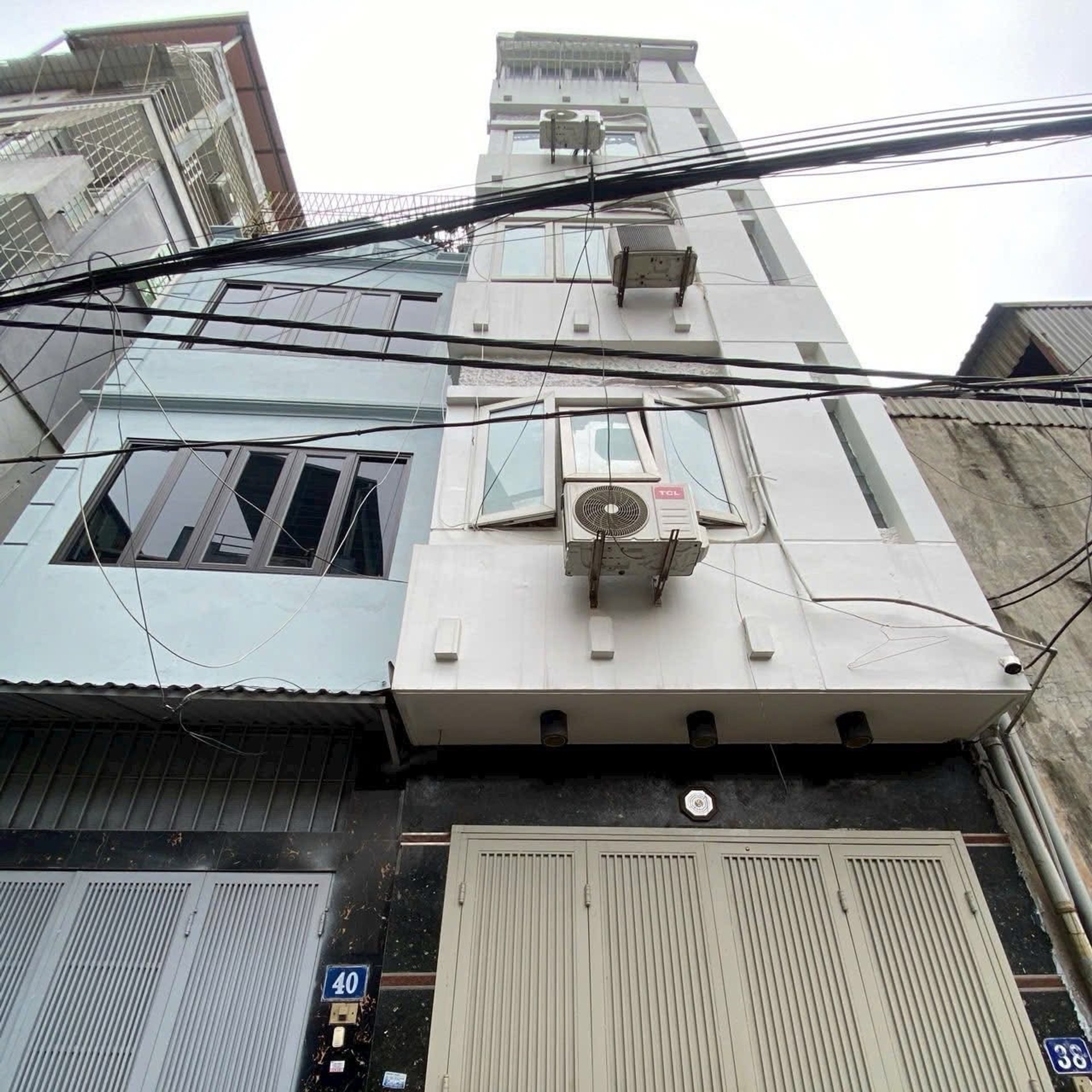 Bán nhà Tân Mai - diện tích 43m2 5 tầng - ô tô vào nhà - giá 12,2 tỷ