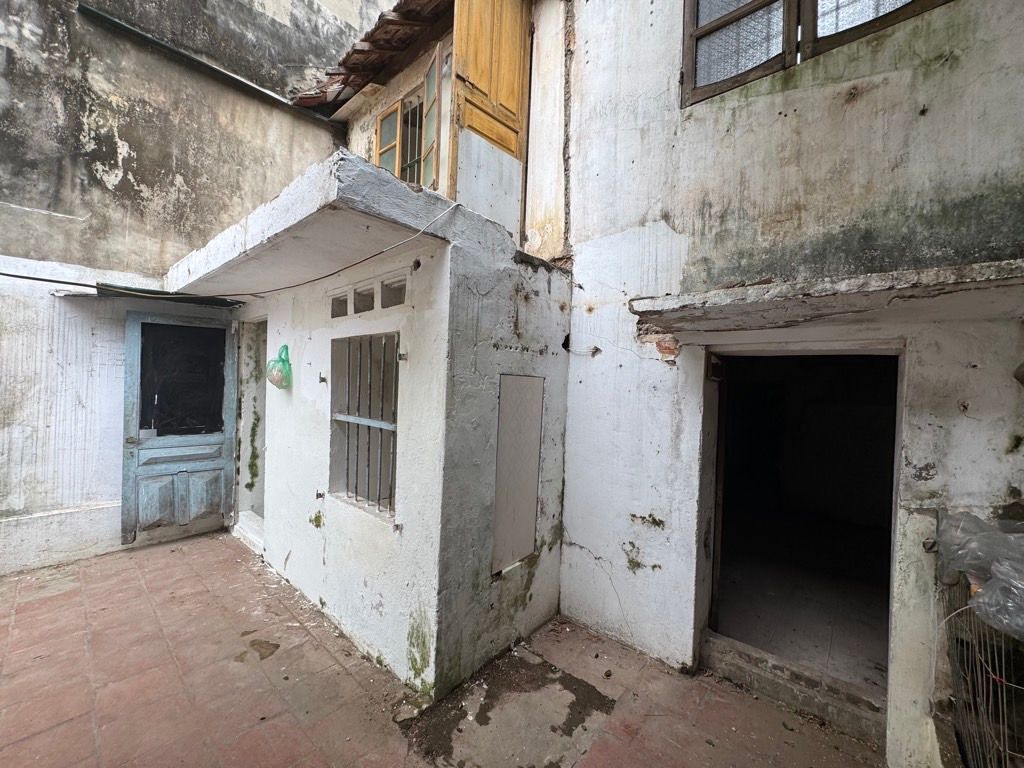 Bán nhà Tân Mai - diện tích 55m2 1 tầng - Ô tô ngủ trong nhà - giá 5,8 tỷ