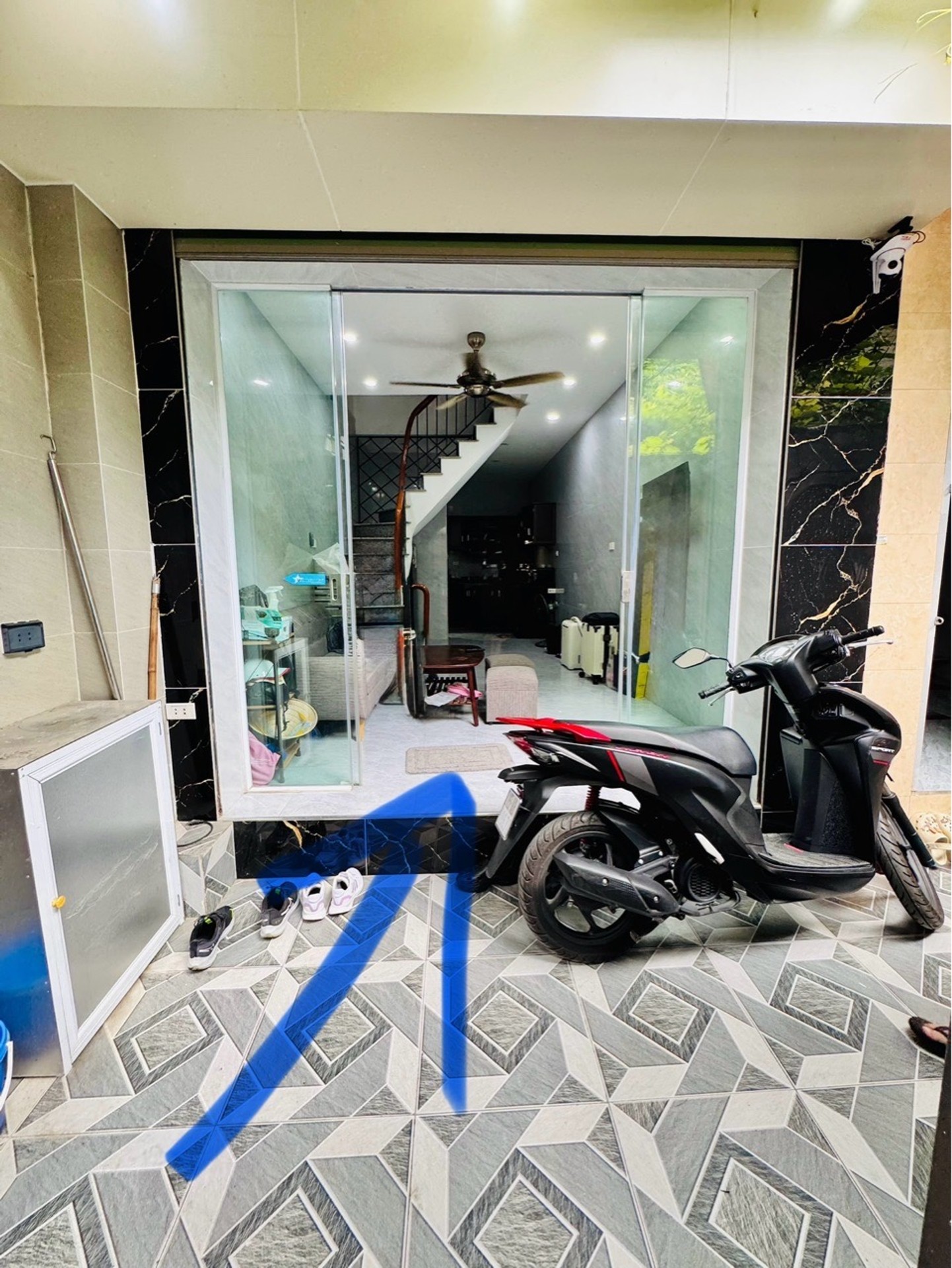 Bán nhà Nguyễn Đức Cảnh - diện tích 25m2 3 tầng - Nhà riêng kiên cố, gần hồ Đền Lừ - giá 2,98 tỷ