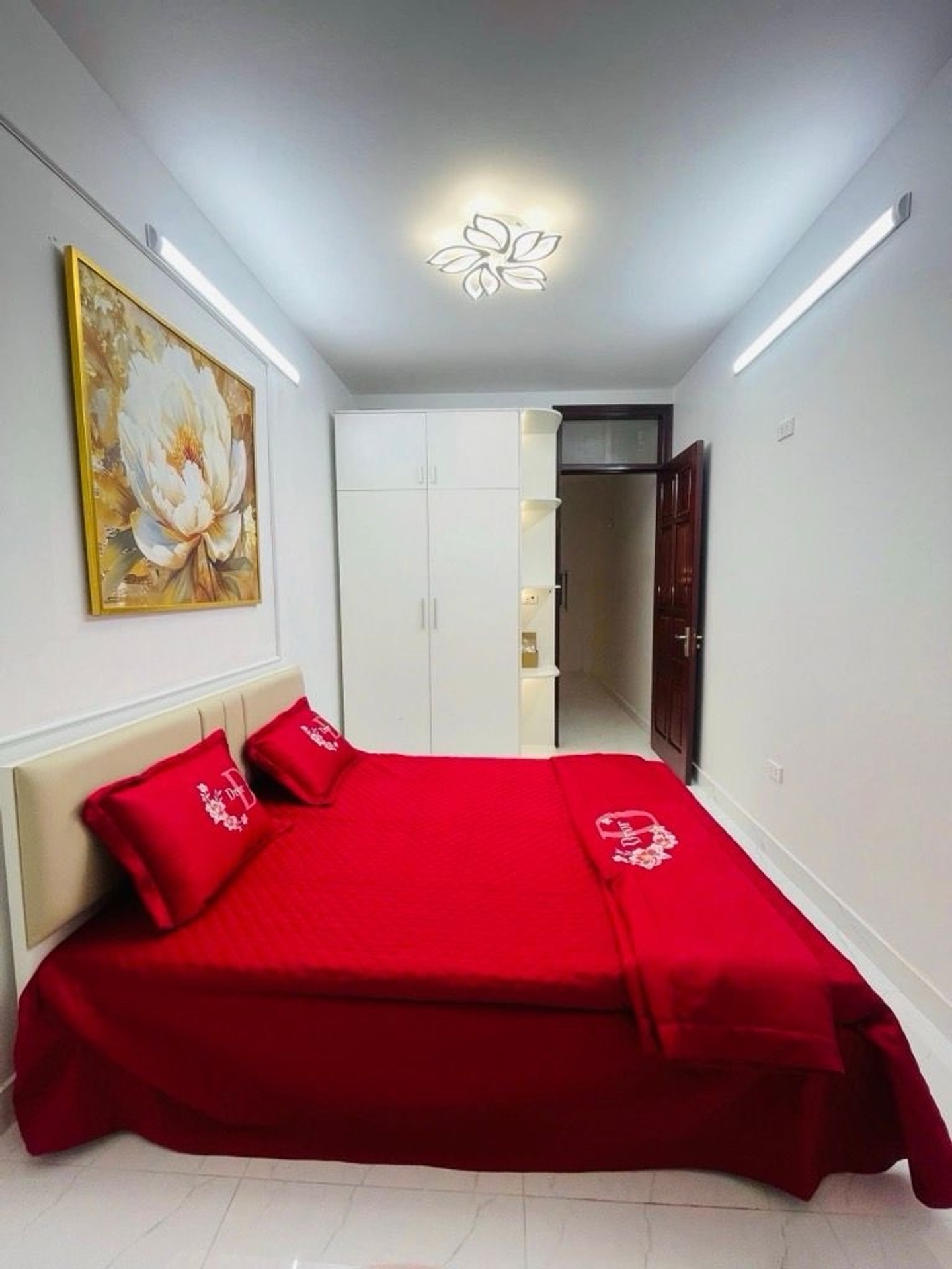 Bán nhà Trương Định - diện tích 20m2 5 tầng - Sổ đỏ vuông đét sẵn sàng giao dịch - giá 6,3 tỷ