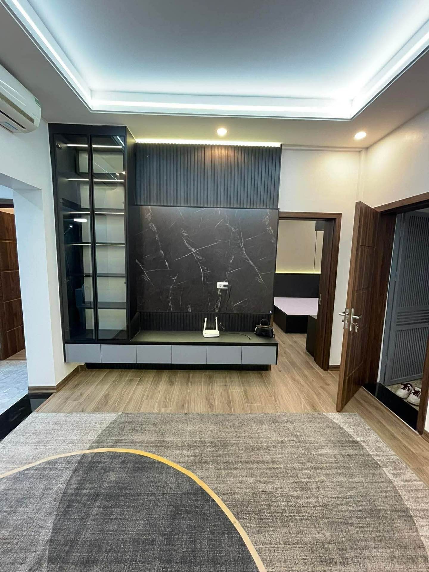 Bán nhà Kim Ngưu - diện tích 70m2 4 tầng - Ô Tô ĐỖ CHÂN CẦU THANG - giá 4,55 tỷ