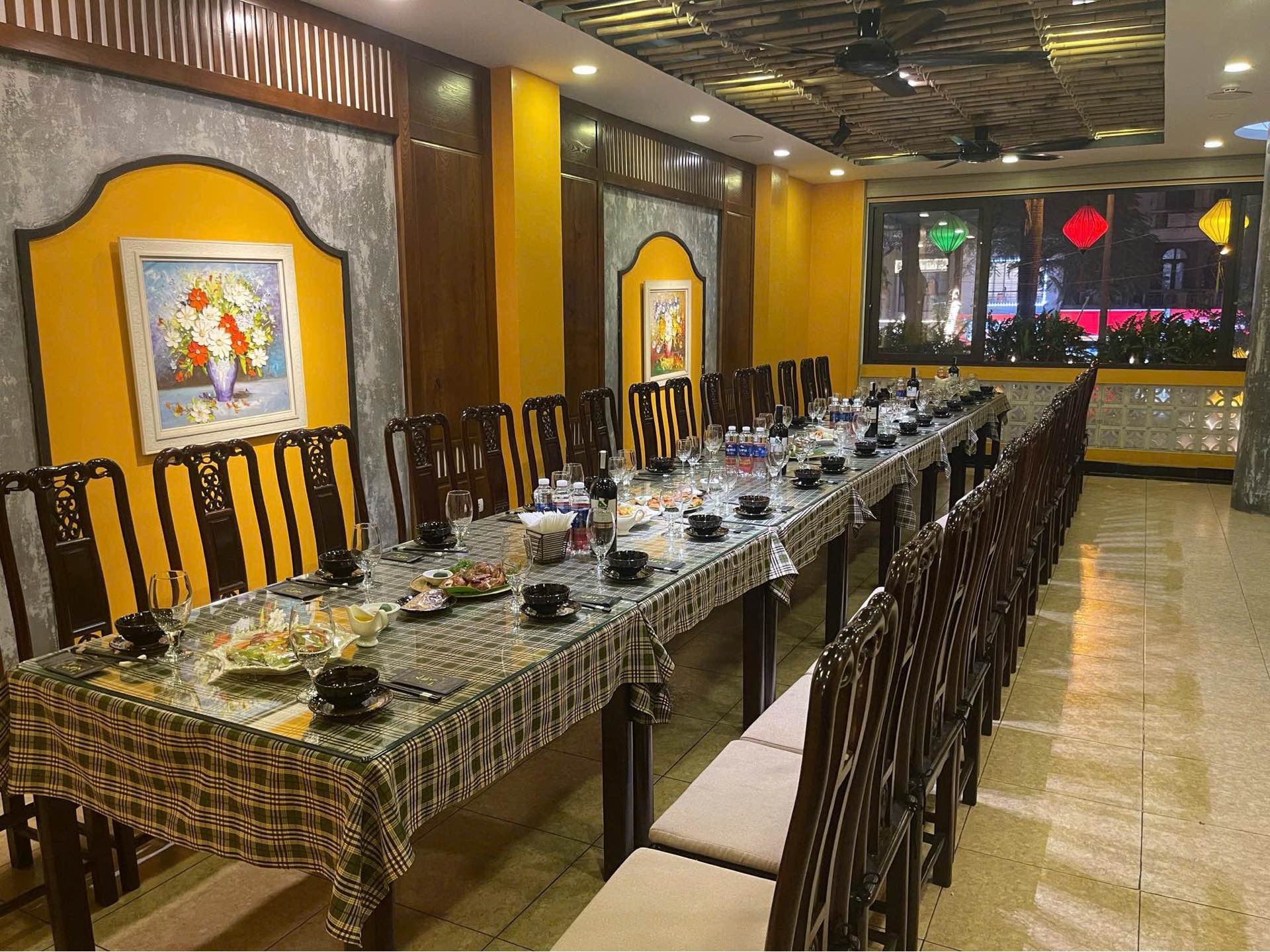 Bán nhà Kim Đồng - diện tích 104m2 7 tầng - Lô góc 3 mặt thoáng - giá 80 tỷ