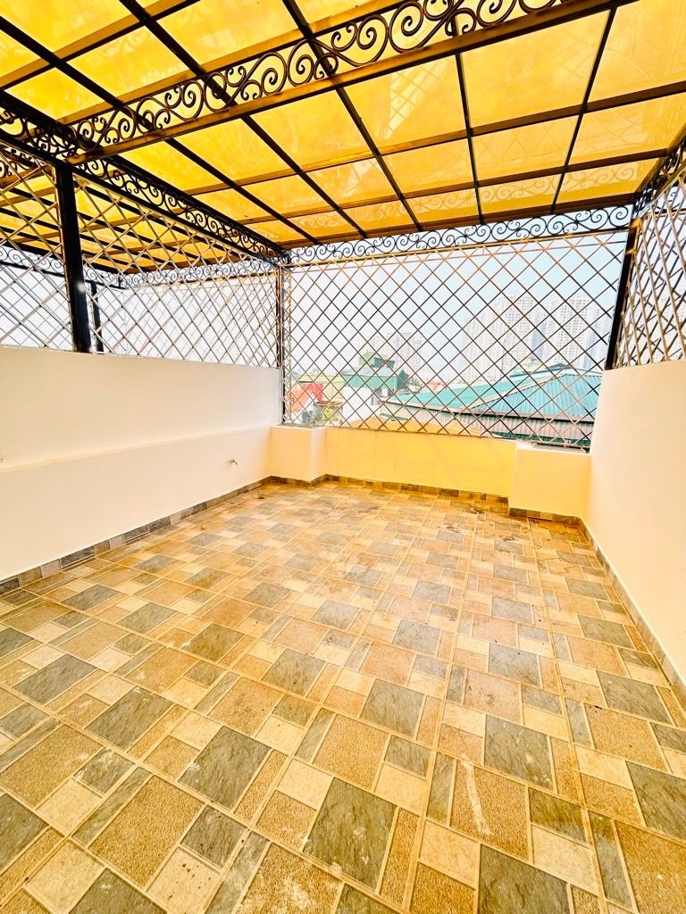 Bán nhà Vĩnh Hưng - diện tích 40m2 5 tầng - Gara ô tô, thang máy - giá 12,5 tỷ