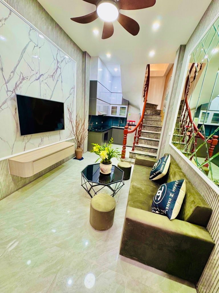 Bán nhà Định Công Thượng - diện tích 25m2 4 tầng - Nhà riêng đẹp, chủ tặng full nội thất lung linh - giá 3,8 tỷ
