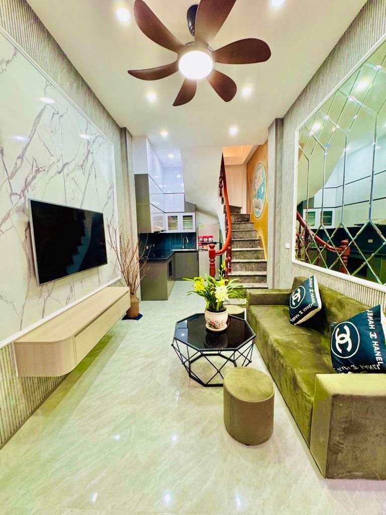 Bán nhà Định Công Thượng - diện tích 25m2 4 tầng - Nhà riêng đẹp, chủ tặng full nội thất lung linh - giá 3,8 tỷ