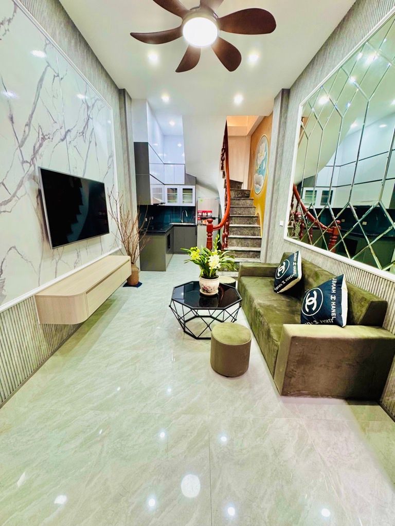 Bán nhà Định Công Thượng - diện tích 25m2 4 tầng - Nhà riêng đẹp, chủ tặng full nội thất lung linh - giá 3,8 tỷ