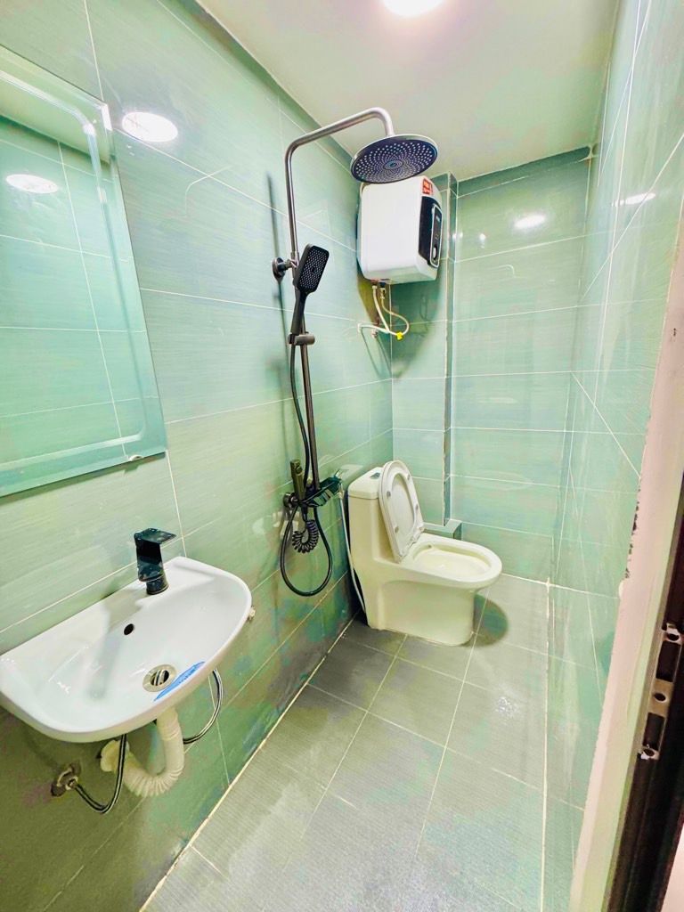 Bán nhà Định Công Thượng - diện tích 25m2 4 tầng - Nhà riêng đẹp, chủ tặng full nội thất lung linh - giá 3,8 tỷ
