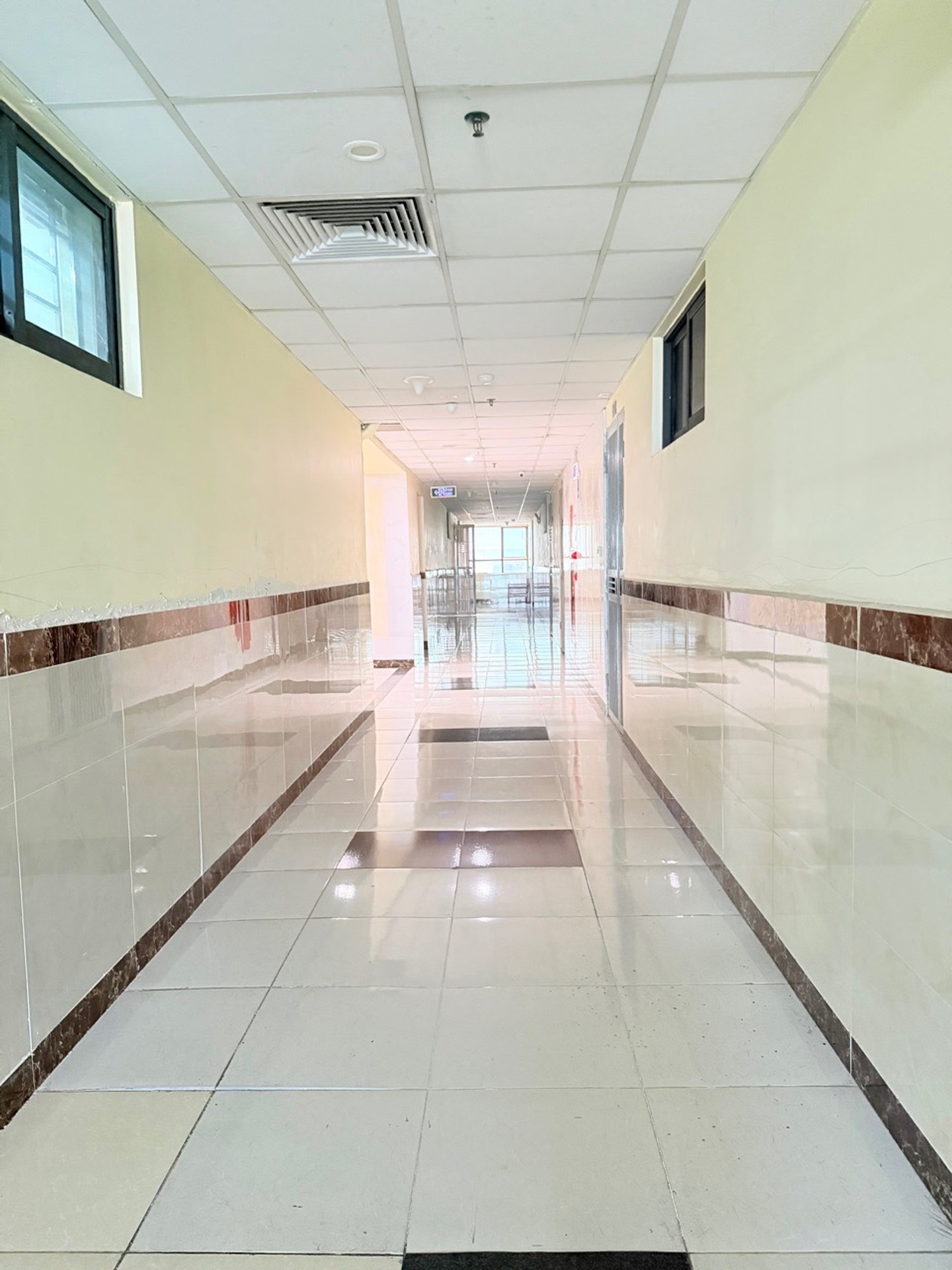 Bán nhà Nghiêm Xuân Yên - diện tích 73m2 1 tầng - Lô góc - giá 4,5 tỷ