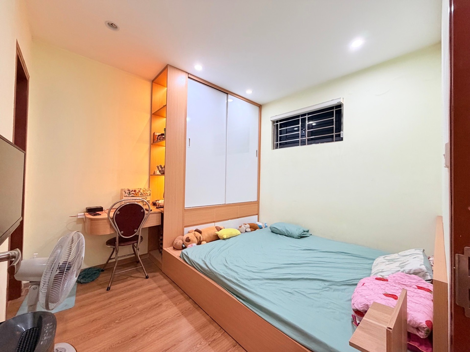 Bán nhà Nghiêm Xuân Yên - diện tích 73m2 1 tầng - Lô góc - giá 4,5 tỷ