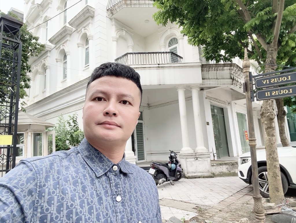 Bán nhà Ngõ 4 Đại Mỗ - diện tích 160m2 5 tầng - Lô góc 3 mặt thoáng - giá 5,3 tỷ