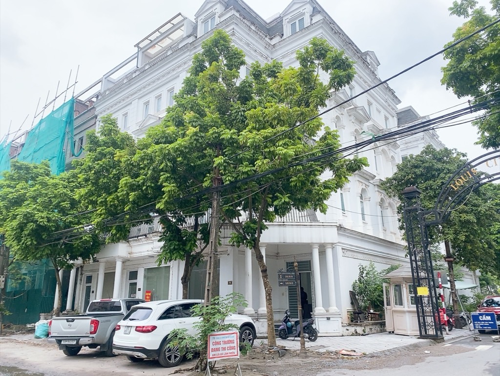 Bán nhà Ngõ 4 Đại Mỗ - diện tích 160m2 5 tầng - Lô góc 3 mặt thoáng - giá 5,3 tỷ