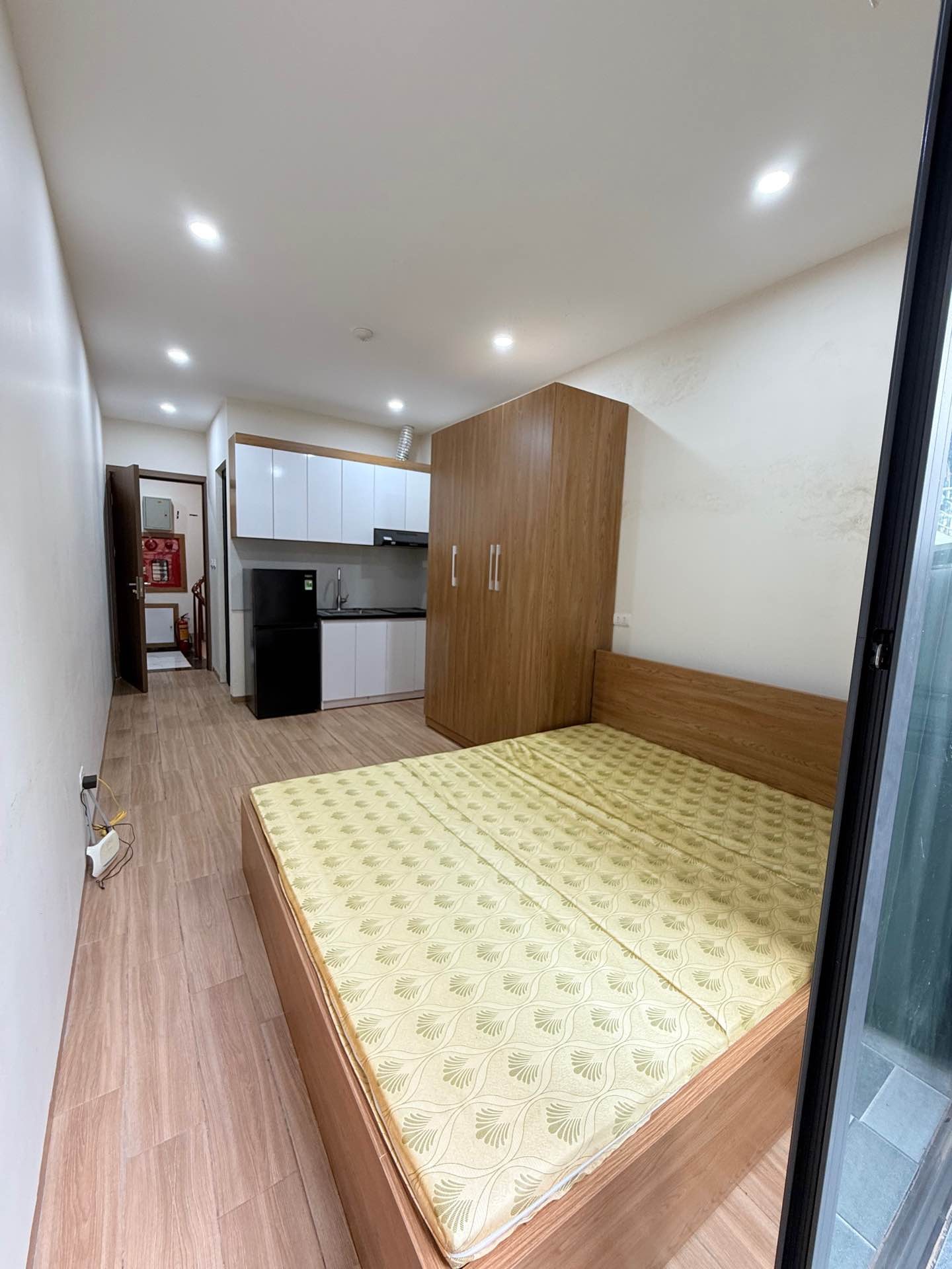 Bán nhà Hoàng Mai - diện tích 67m2 7 tầng - Nhà mới, vận hành sẵn - giá 21,4 tỷ