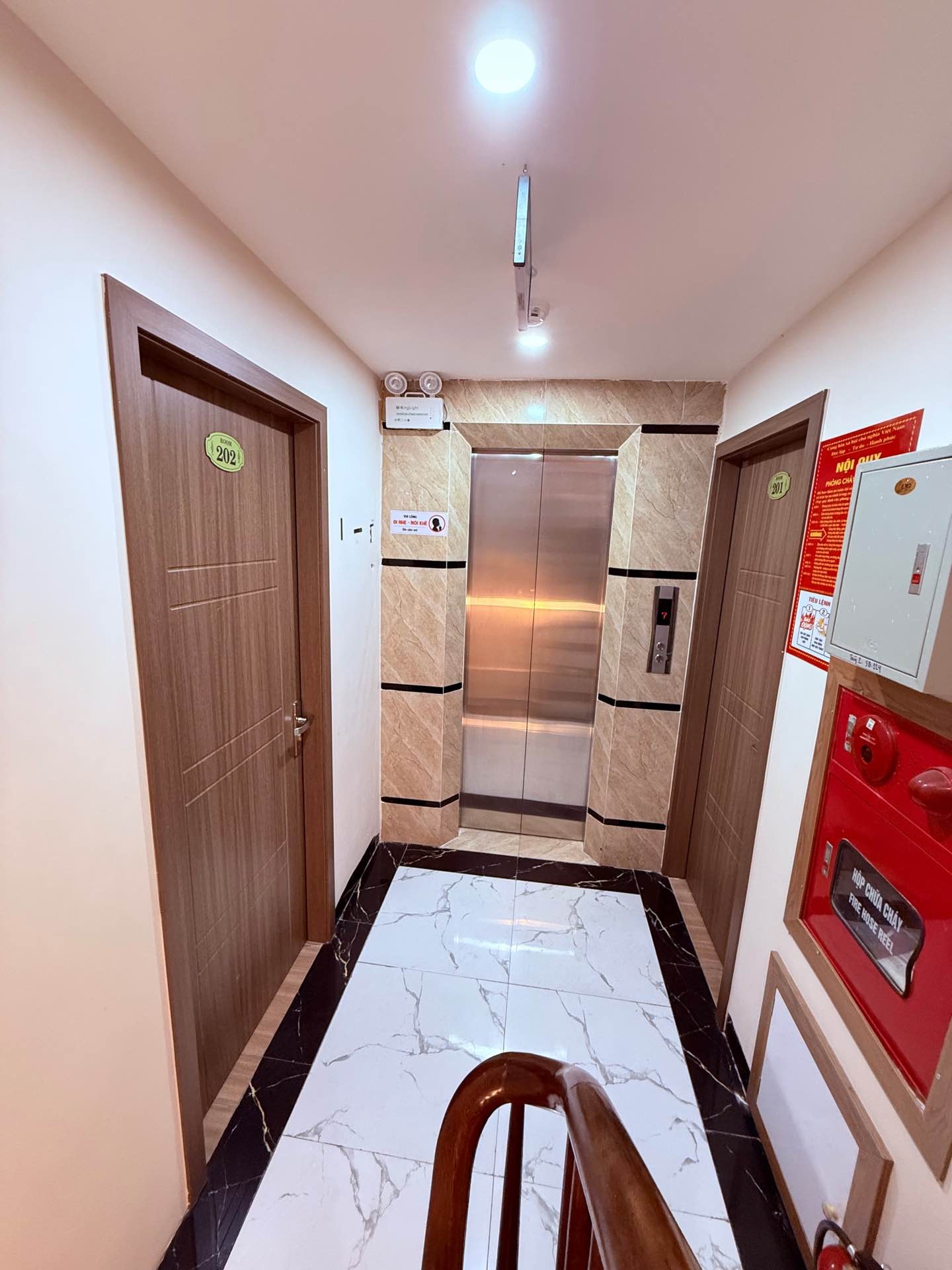 Bán nhà Hoàng Mai - diện tích 67m2 7 tầng - Nhà mới, vận hành sẵn - giá 21,4 tỷ