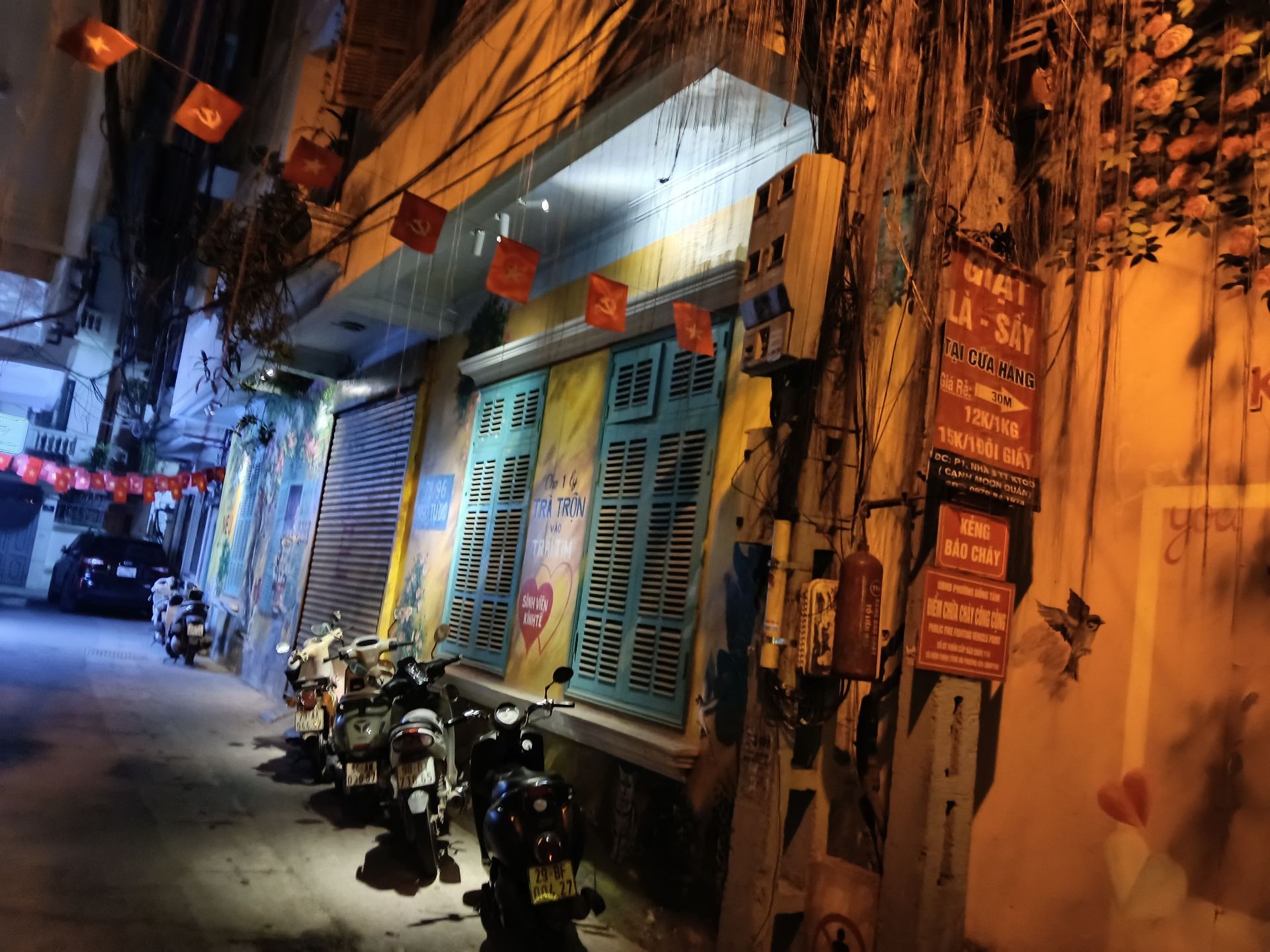 Bán nhà Ngõ Tự Do - diện tích 64m2 4 tầng - Lô góc 3 mặt thoáng - giá 27 tỷ