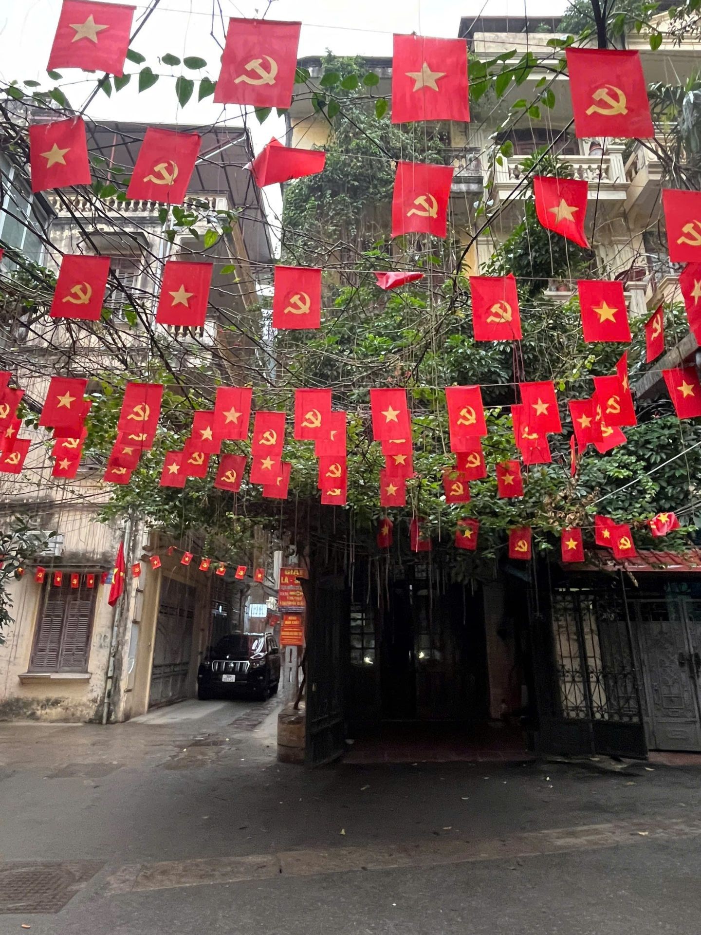 Bán nhà Ngõ Tự Do - diện tích 64m2 4 tầng - Lô góc 3 mặt thoáng - giá 27 tỷ