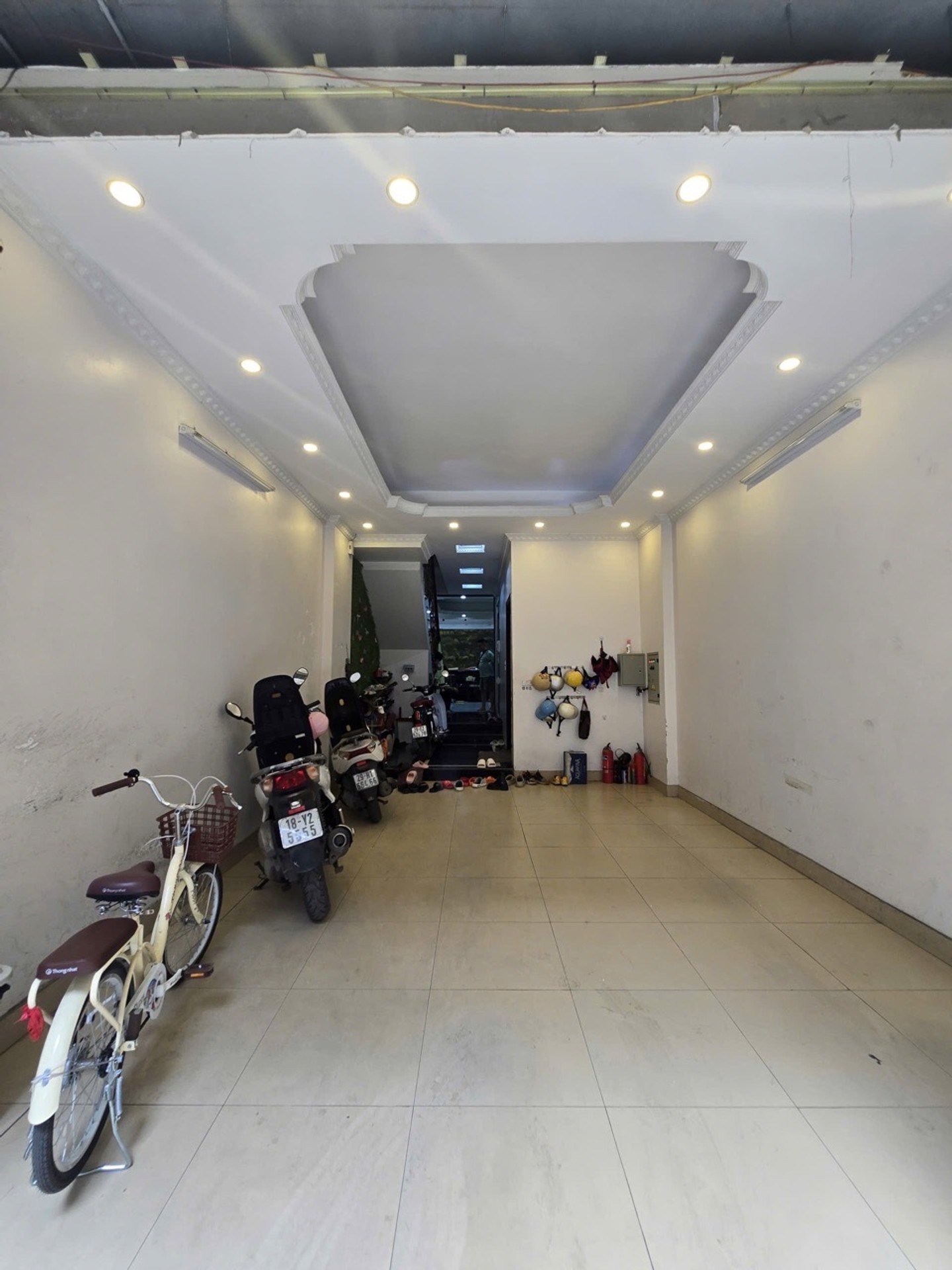Bán nhà Lương Khánh Thiện - diện tích 68m2 7 tầng - Thang máy, gara ô tô - giá 29,2 tỷ
