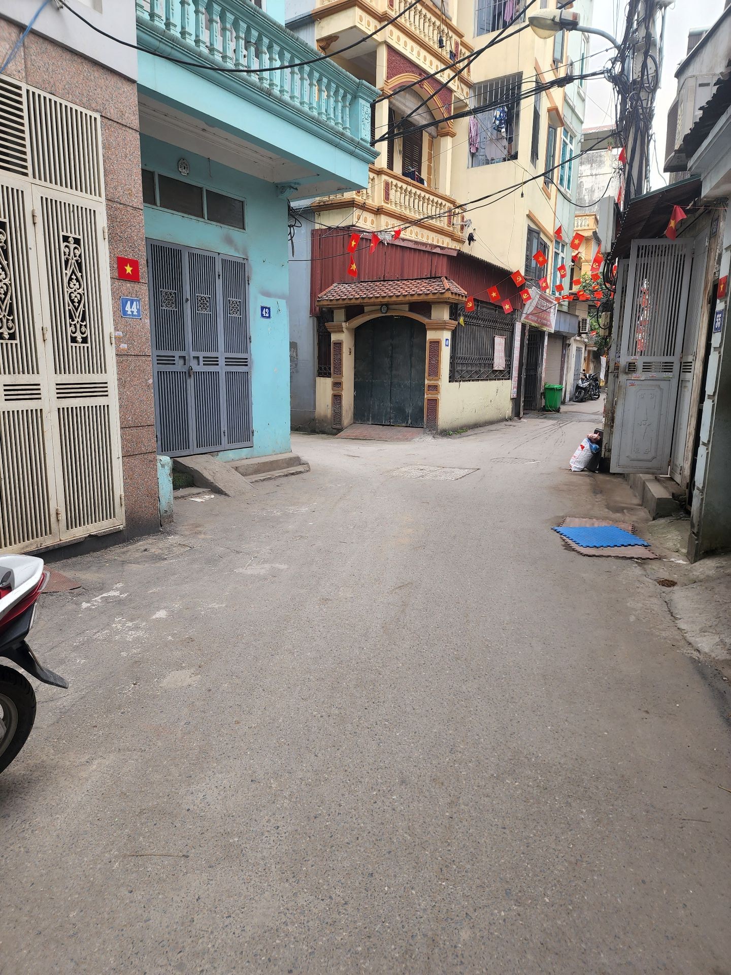 Bán nhà Bằng Liệt - diện tích 45m2 5 tầng - Ô TÔ TRÁNH - giá 11,8 tỷ