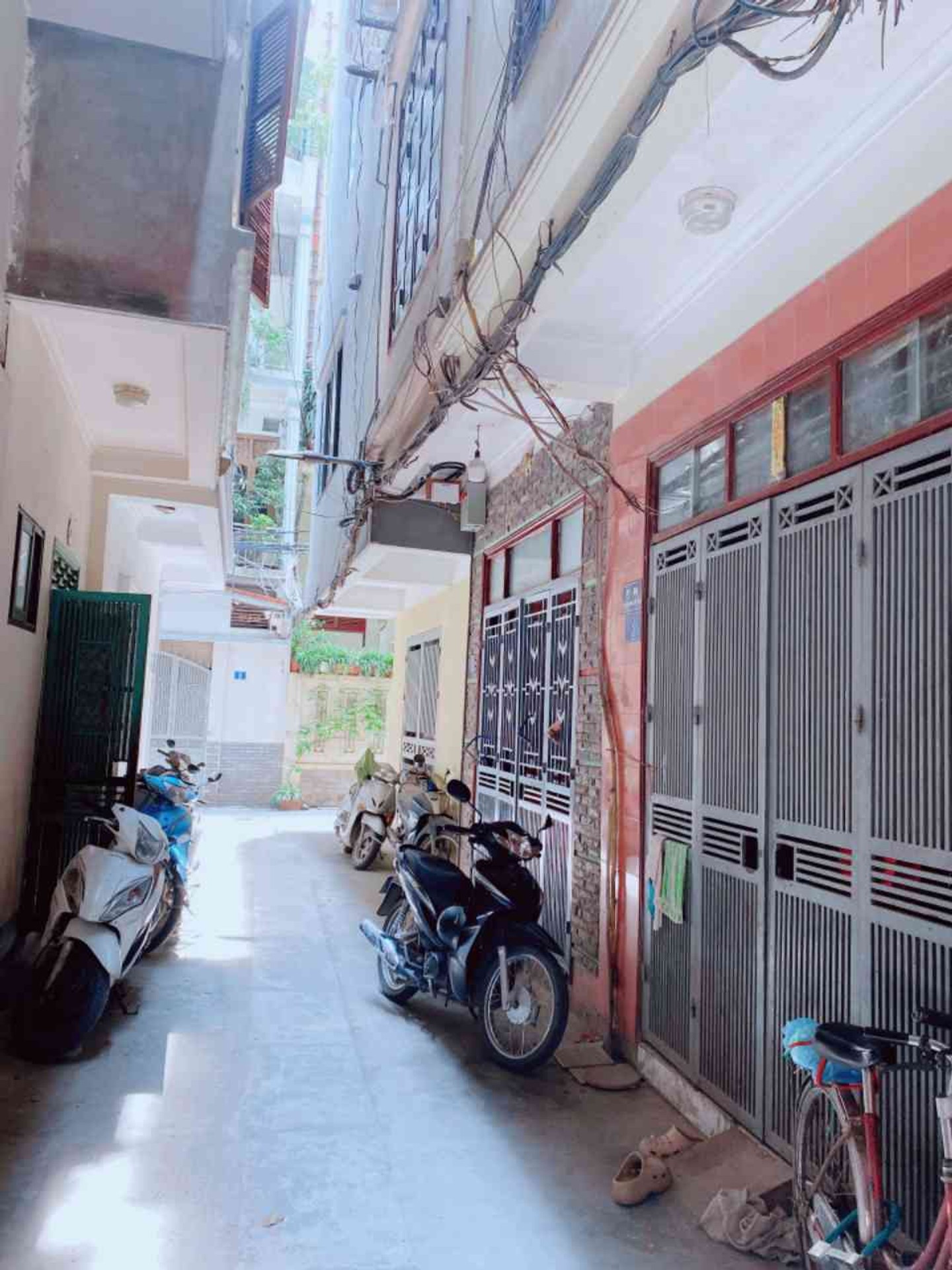 Bán nhà Khuất Duy Tiến - diện tích 19m2 5 tầng - Cách ô tô 3m - giá 7,8 tỷ