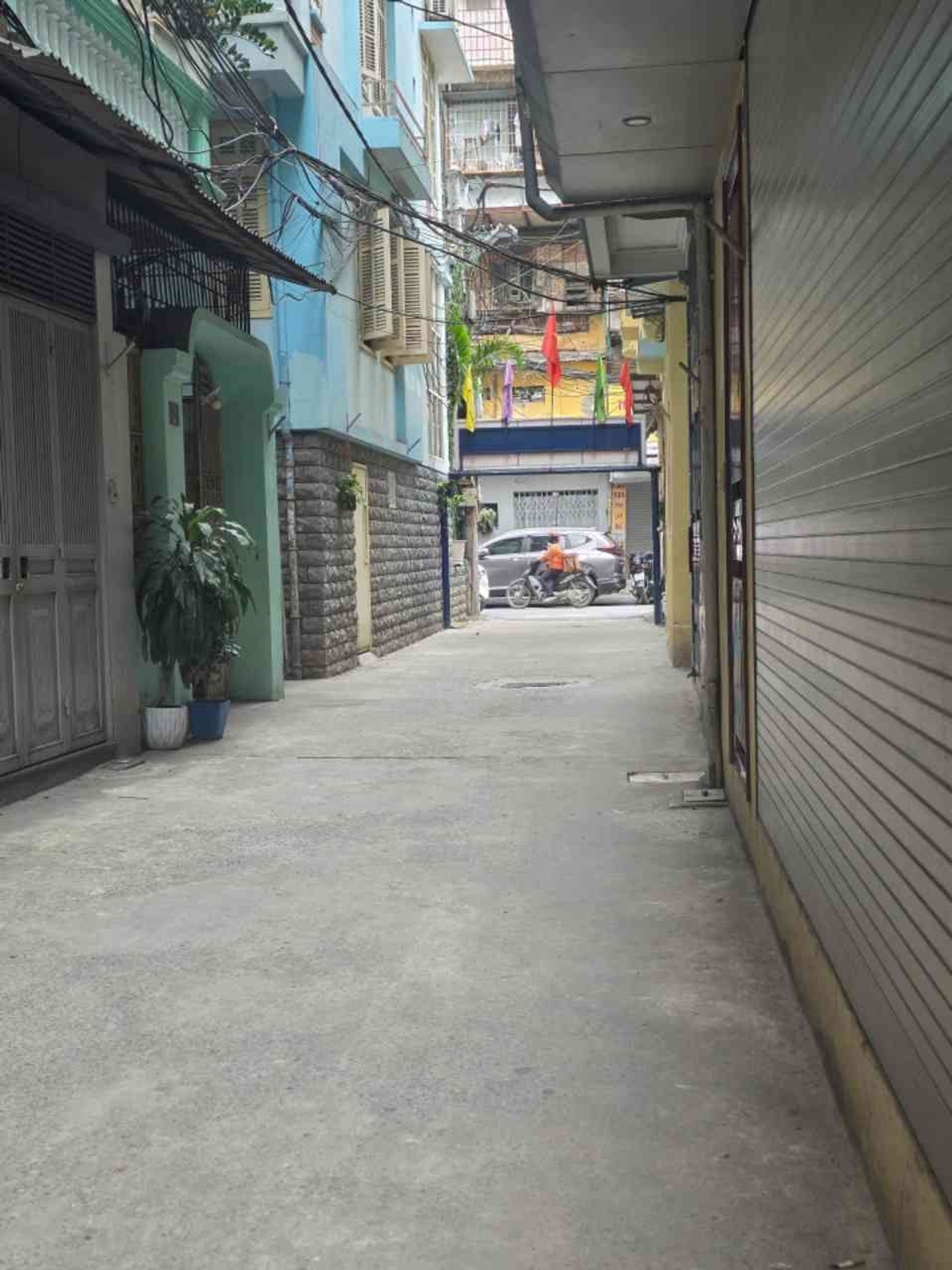 Bán nhà Khuất Duy Tiến - diện tích 19m2 5 tầng - Cách ô tô 3m - giá 7,8 tỷ